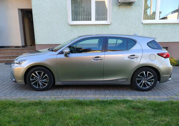 lexus Lexus CT cena 92000 przebieg: 45000, rok produkcji 2018 z Sosnowiec